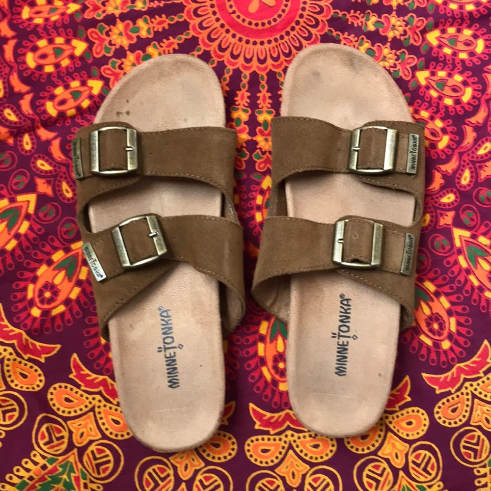 Minnetonka Sandals 🌻🌞